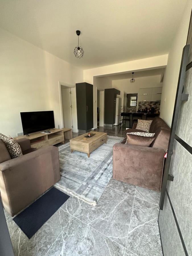 Ozbilge Apartments Kyrenia  Exterior photo